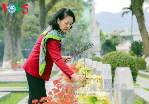 Чыонг Тхи Май совершила рабочий визит в провинцию Диенбиен